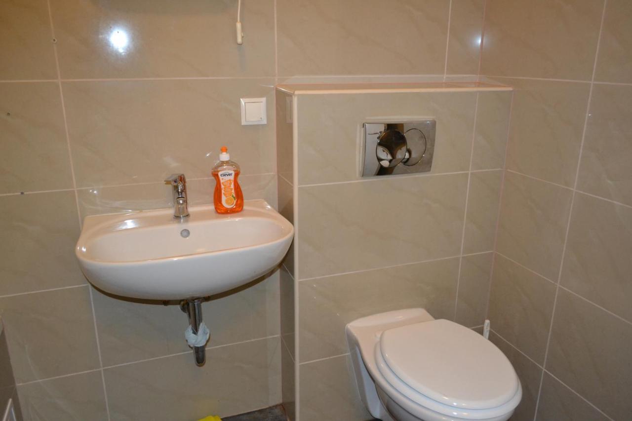 Goldfisch Apartment Taborstrasse Wenen Buitenkant foto